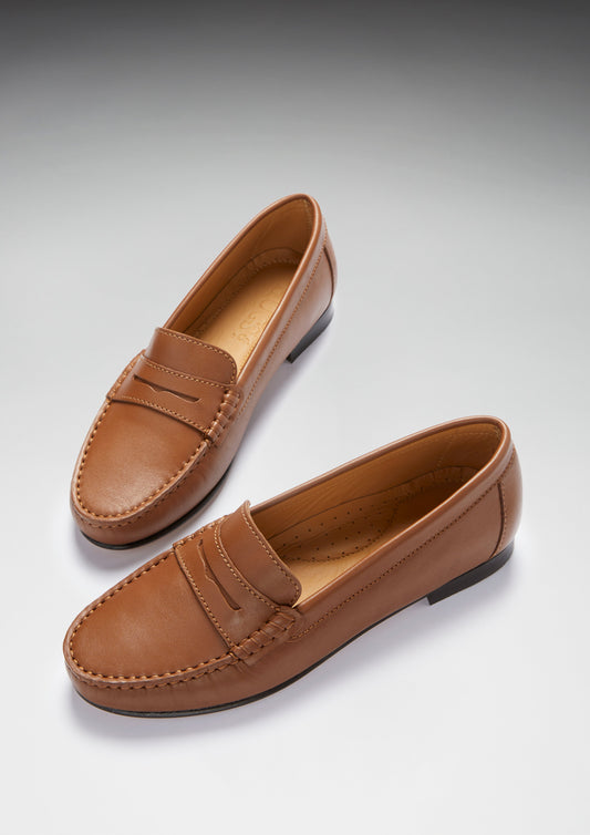 Hugs & Co. Women's Penny Loafers Leather Sole, Tan Leather